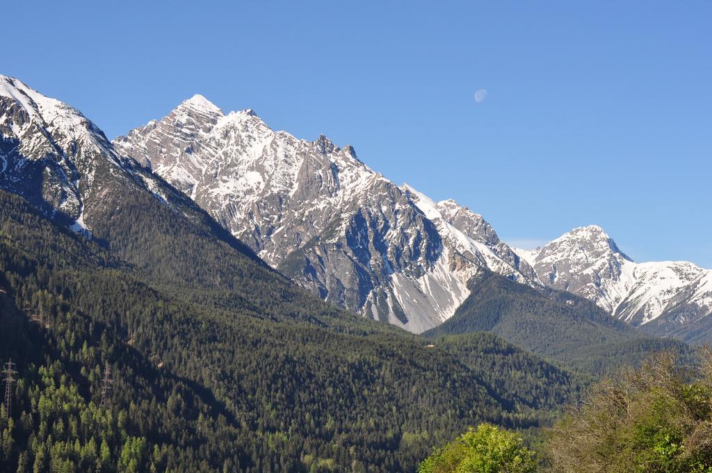 Hotel Traube Scuol Exterior photo