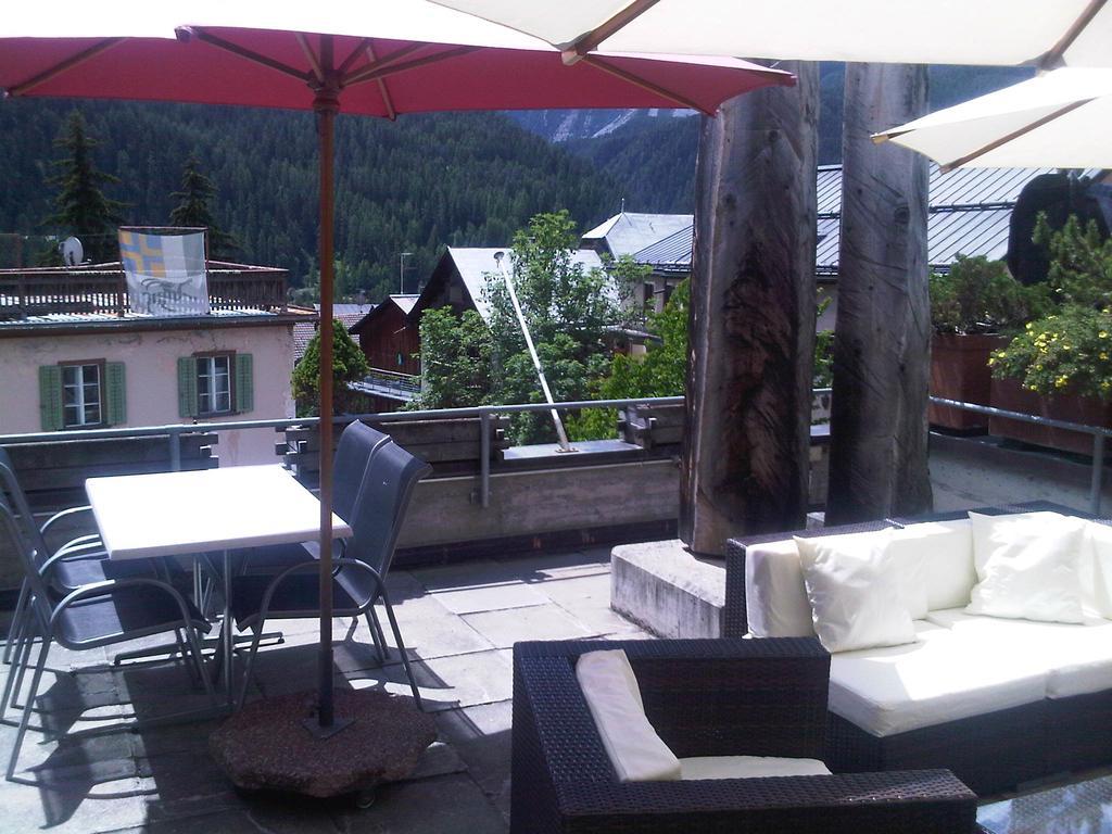 Hotel Traube Scuol Exterior photo